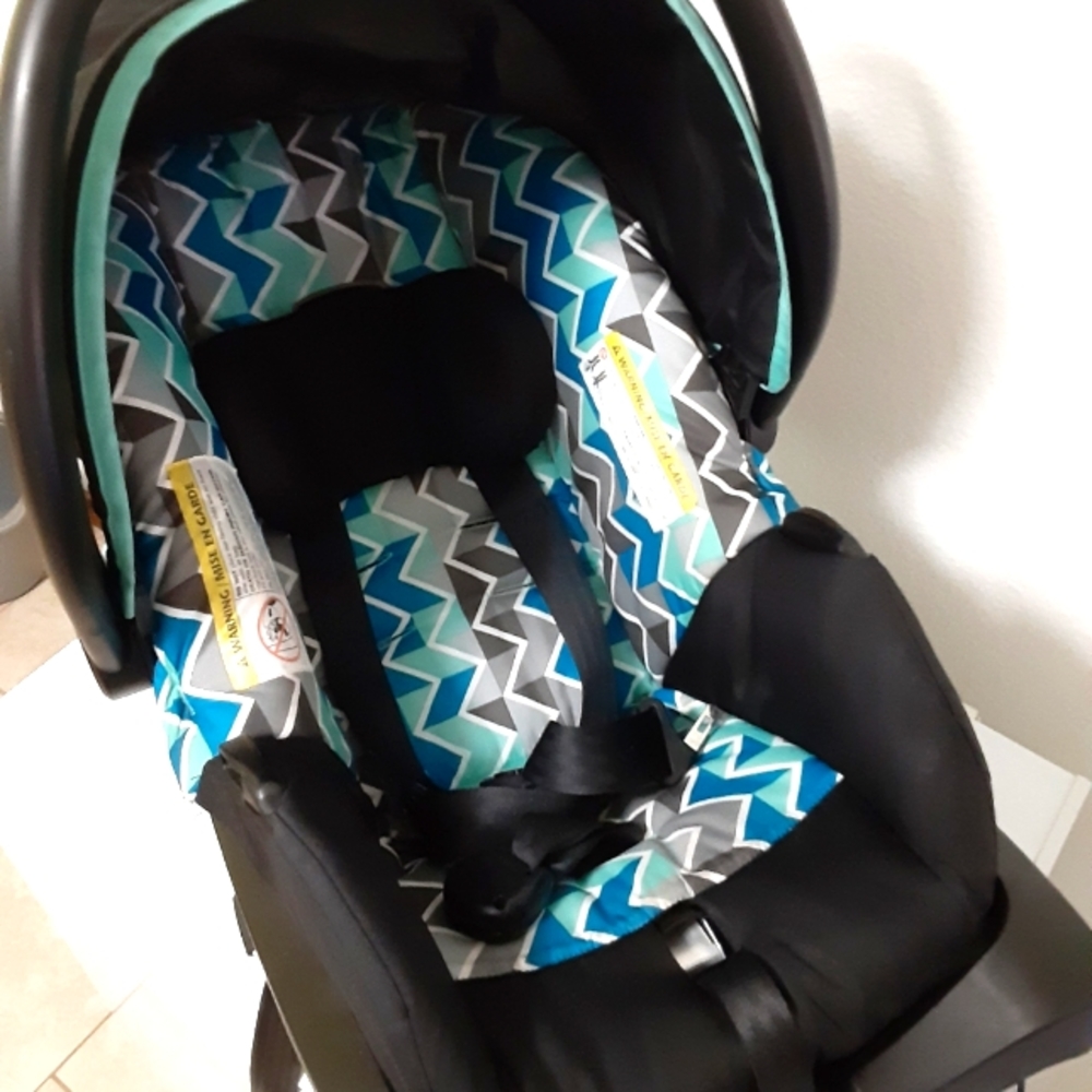 Evenflo infant carseat